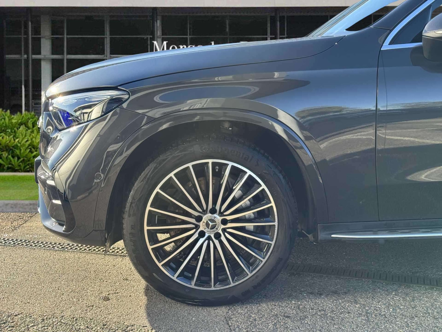 Used Mercedes-Benz GLC 2024 for sale - 76955212: Photo 4