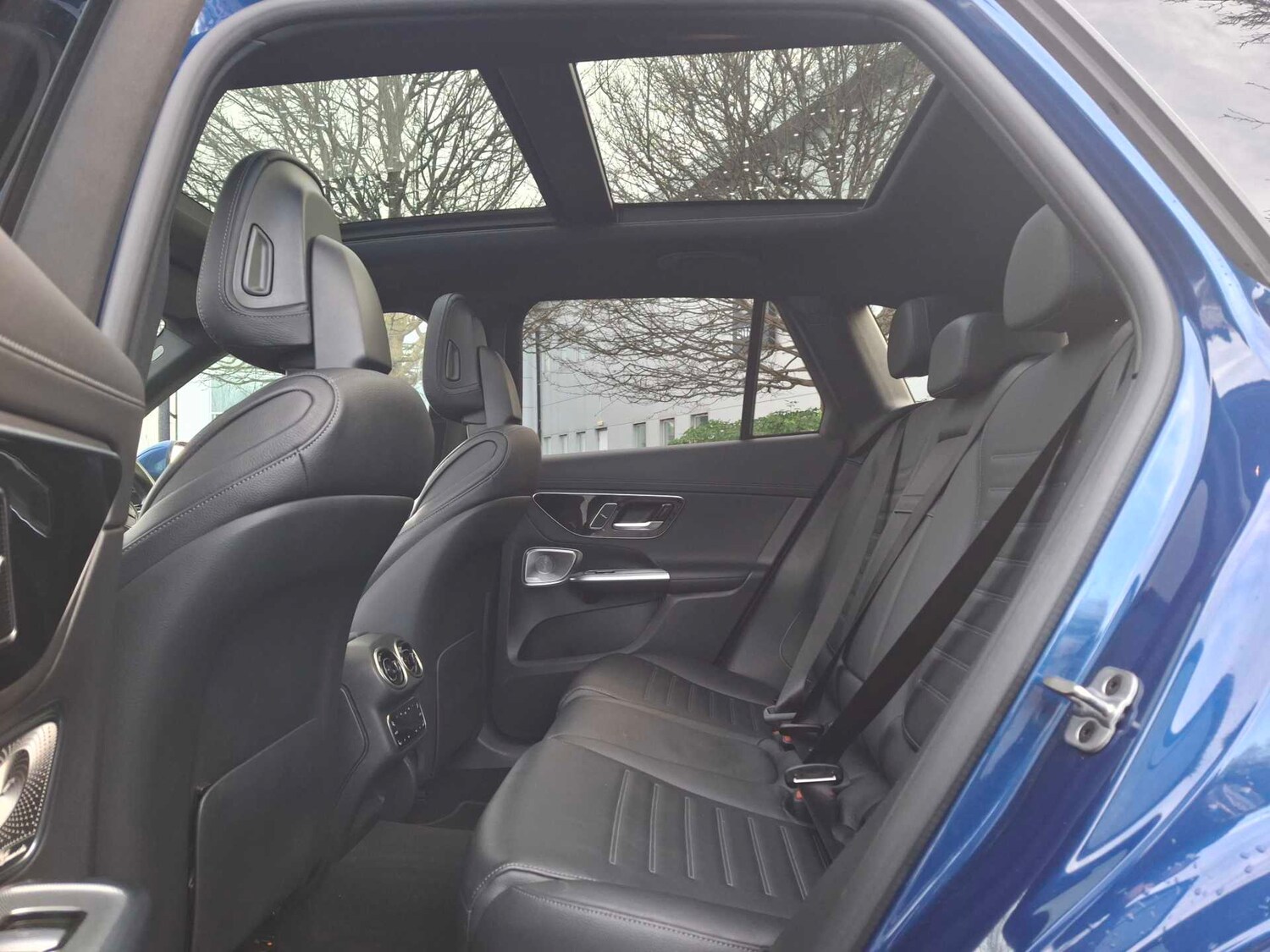 Used Mercedes-Benz GLC 2023 for sale - 77158471: Photo 17