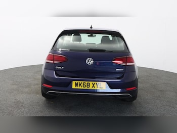 Used Volkswagen Golf 2018 for sale - 77117324: Photo