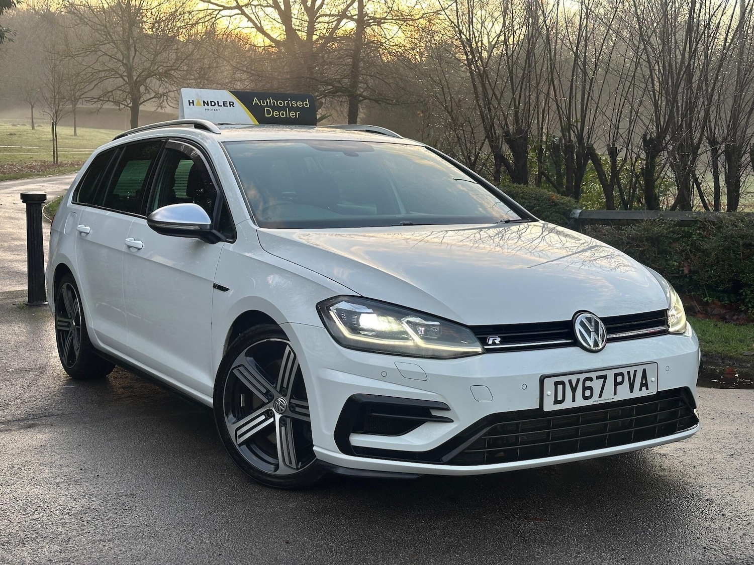 Used Volkswagen Golf 2017 for sale - 76976264: Photo 1