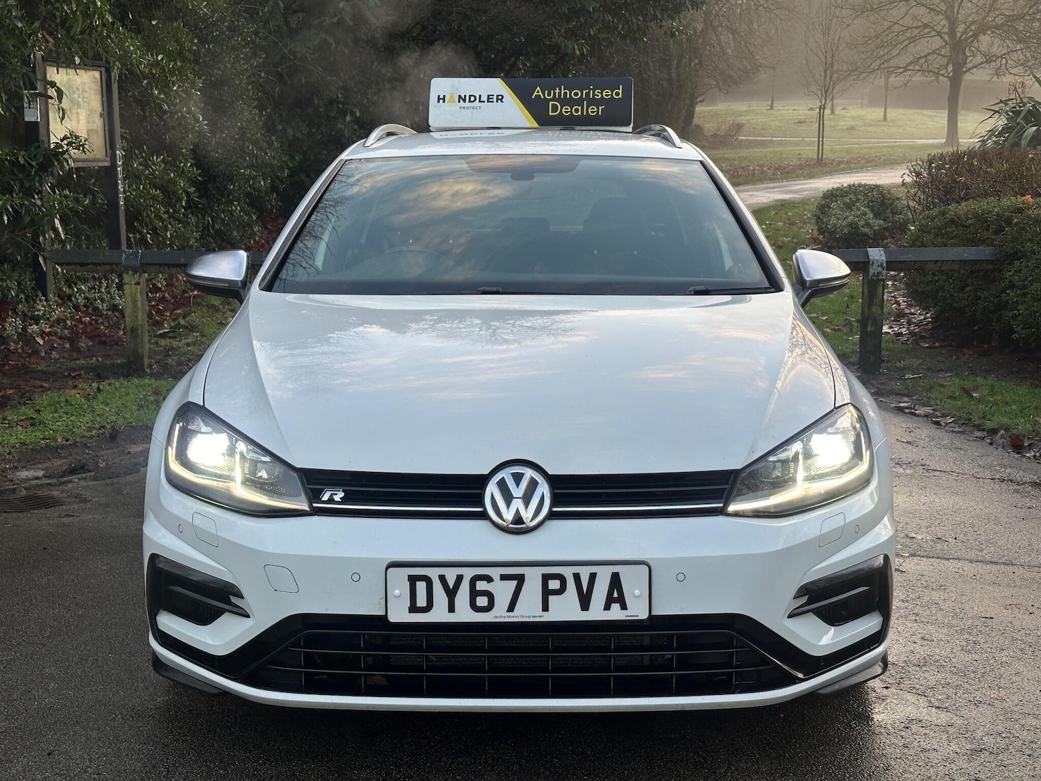 Used Volkswagen Golf 2017 for sale - 76976264: Photo 2