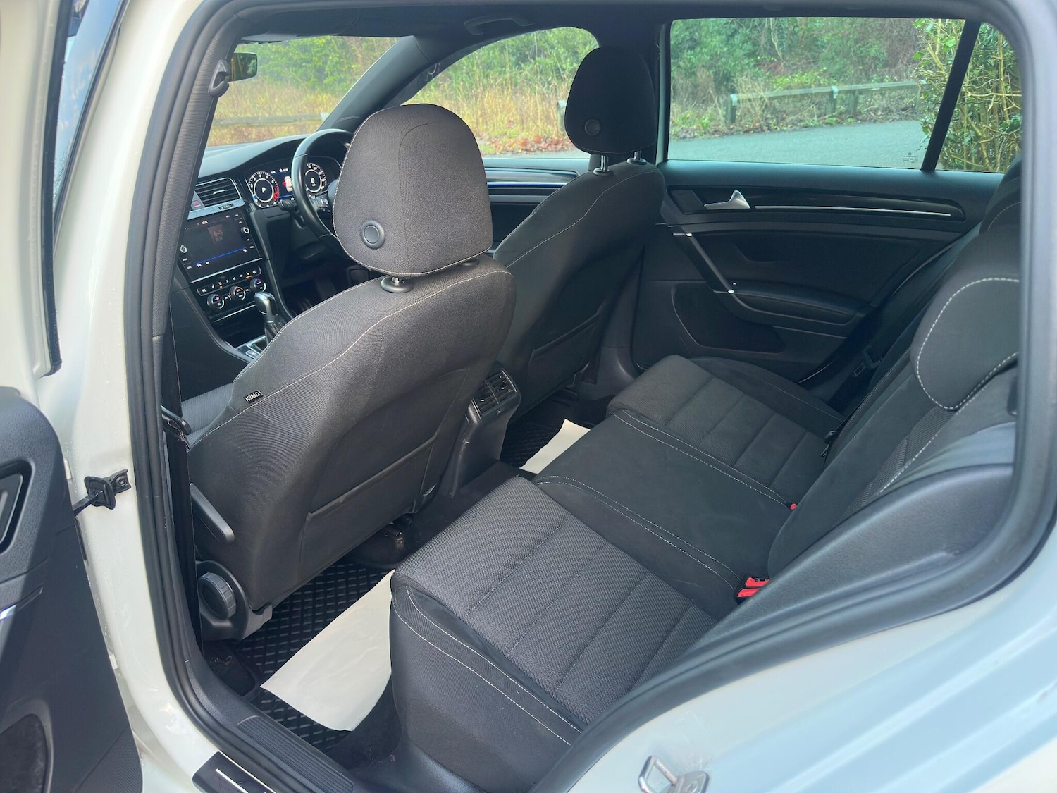 Used Volkswagen Golf 2017 for sale - 76976264: Photo 46