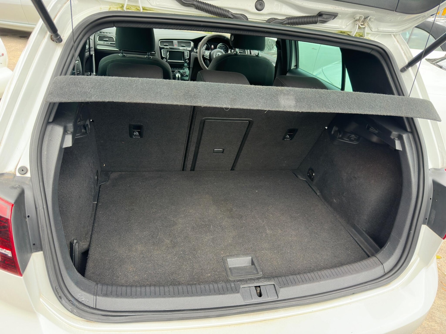 Used Volkswagen Golf 2014 for sale - 76095167: Photo 13