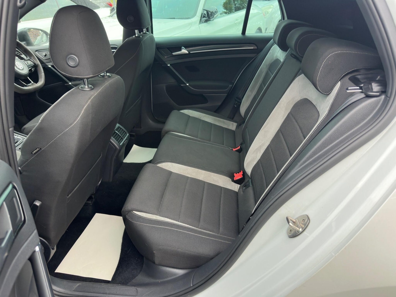 Used Volkswagen Golf 2014 for sale - 76095167: Photo 16