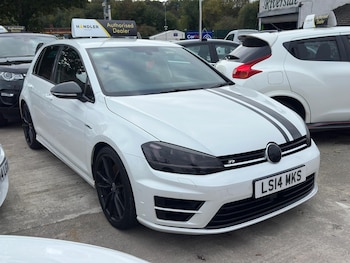Volkswagen - Golf