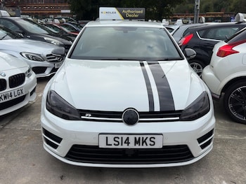 Used Volkswagen Golf 2014 for sale - 76095167: Photo 2