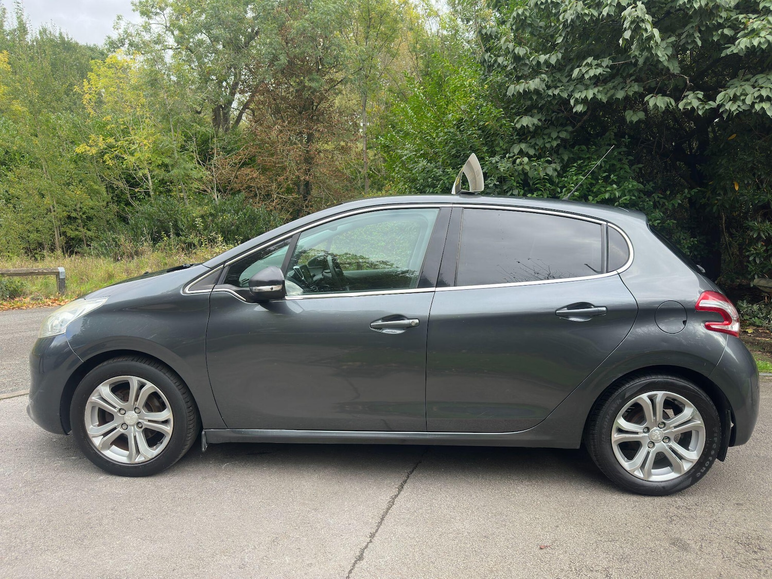 Used Peugeot 208 for sale - 76993603: Photo 31