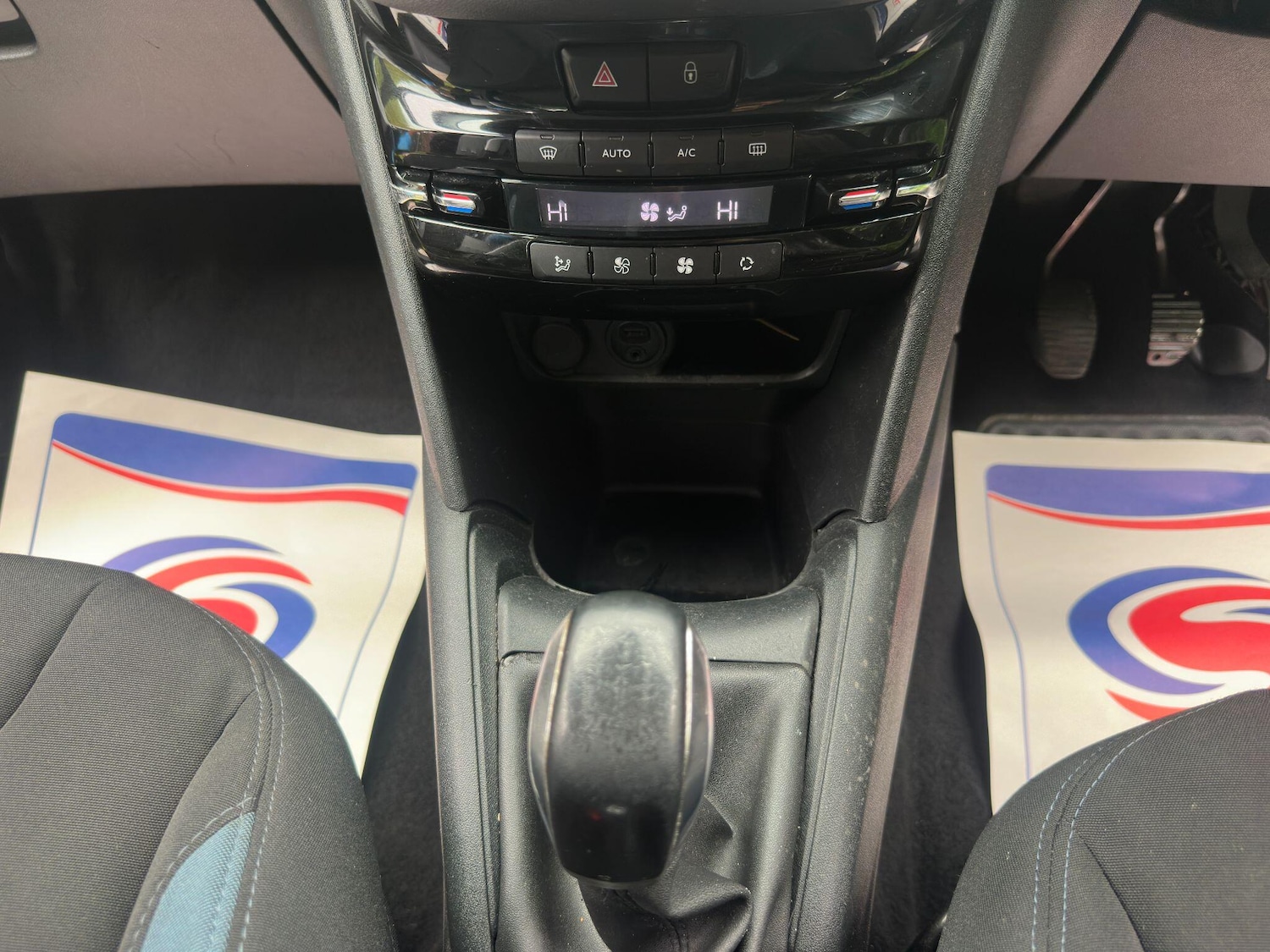 Used Peugeot 208 for sale - 76993603: Photo 52