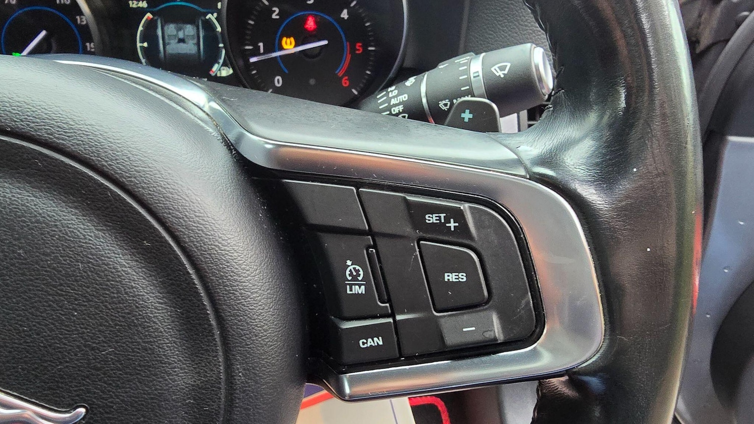 Used Jaguar XF 2016 for sale - 77291246: Photo 30