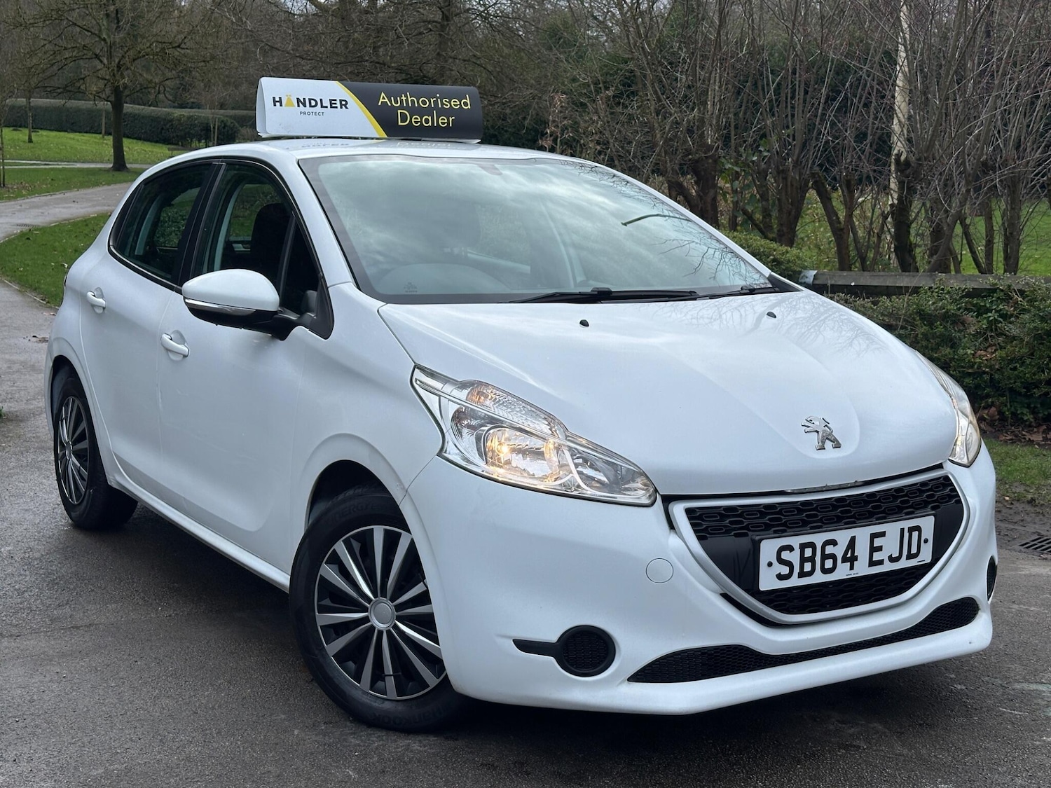 Used Peugeot 208 for sale - 77633135: Photo 2