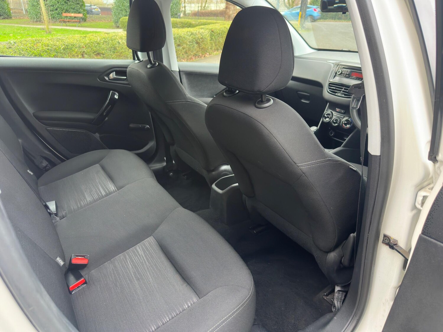 Used Peugeot 208 for sale - 77633135: Photo 29