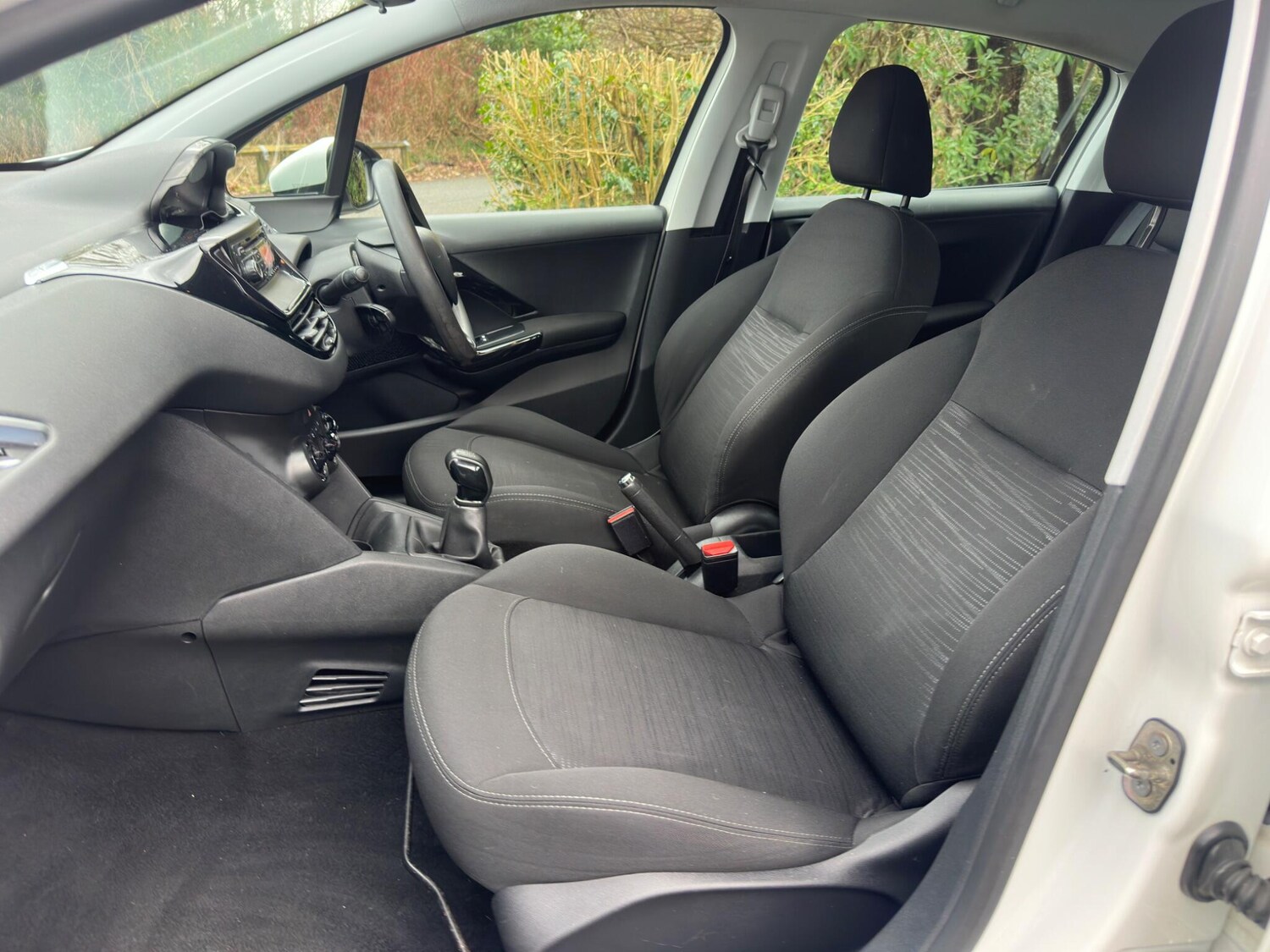 Used Peugeot 208 for sale - 77633135: Photo 35