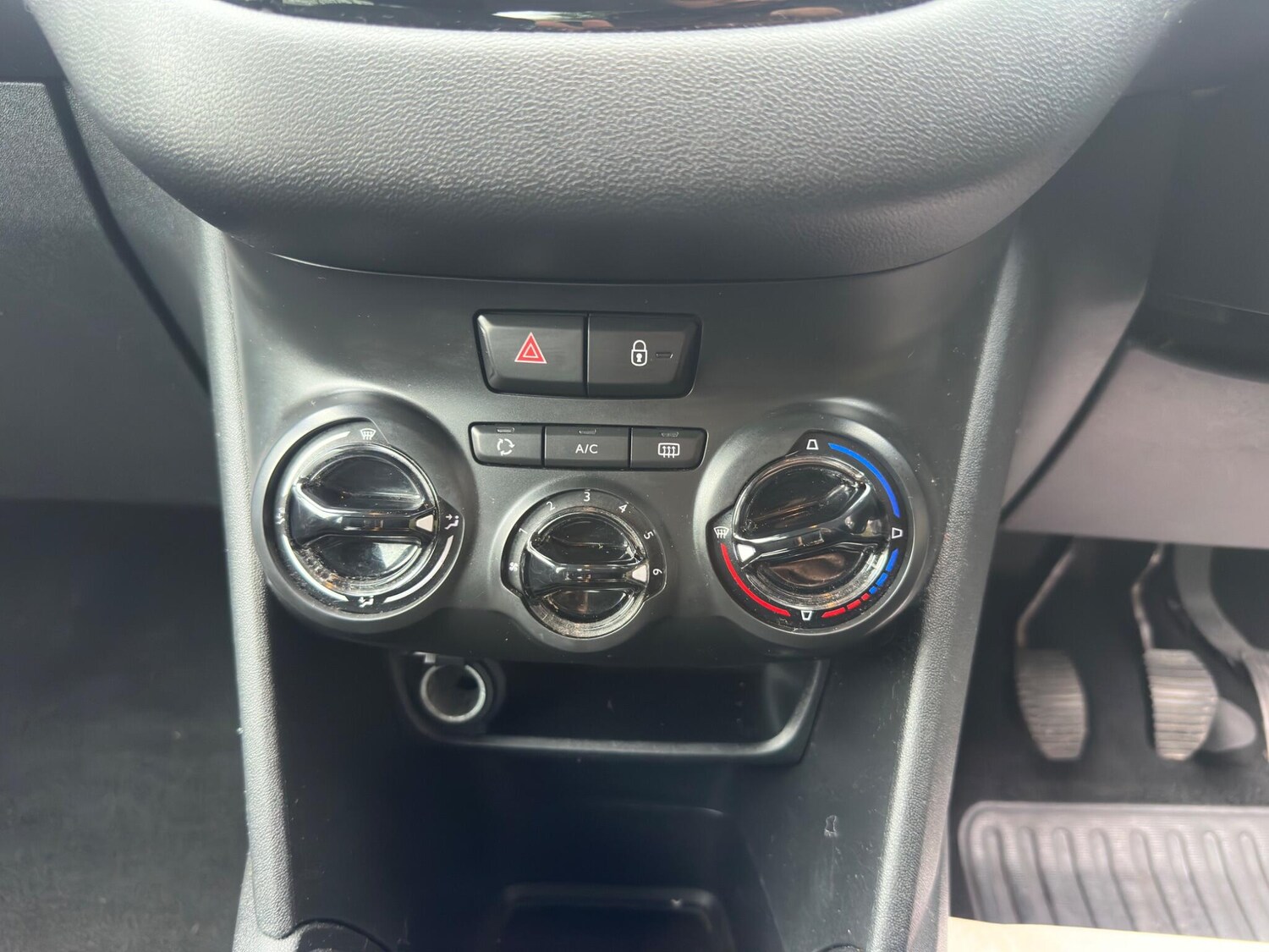 Used Peugeot 208 for sale - 77633135: Photo 39