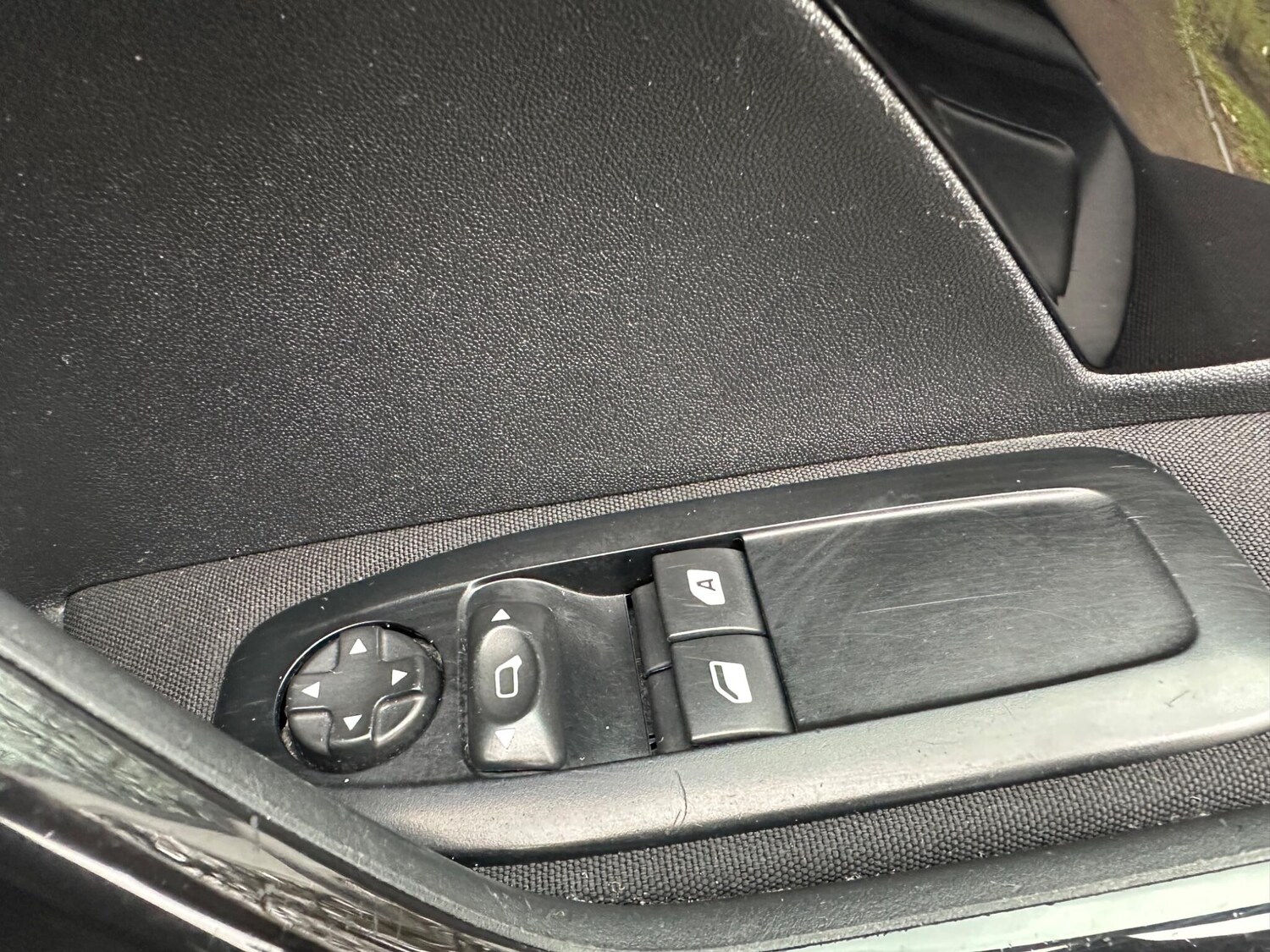 Used Peugeot 208 for sale - 77633135: Photo 46