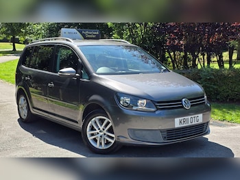 Used Volkswagen Touran 2011 for sale - 79464166: Photo