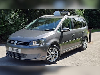 Used Volkswagen Touran 2011 for sale - 79464166: Photo