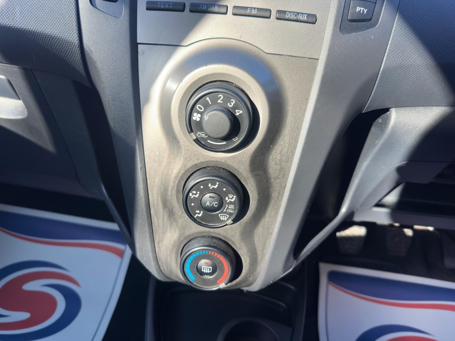 Used Toyota Yaris 2009 for sale - 77175667: Photo 41