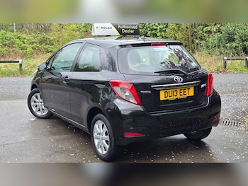 Used Toyota Yaris 2013 for sale - 78170383: Photo