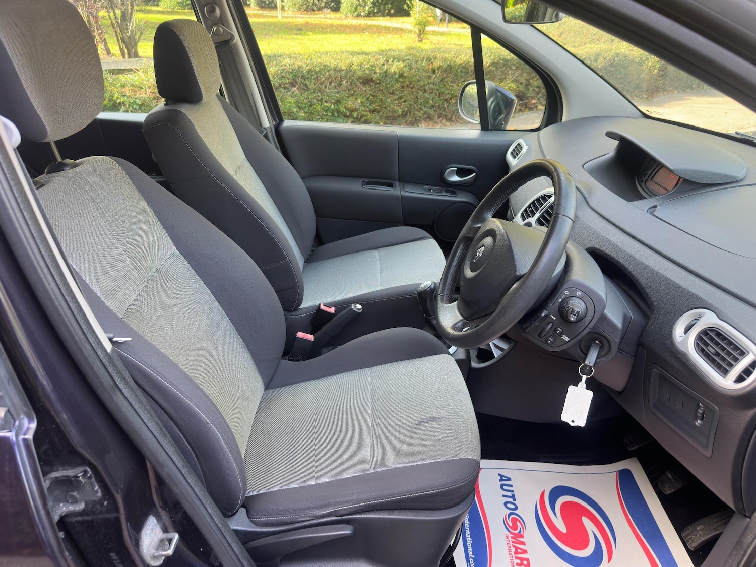 Used Renault Grand Modus 2010 for sale - 76270276: Photo 44