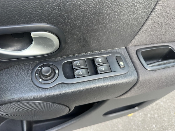 Used Renault Grand Modus 2010 for sale - 76270276: Photo 55