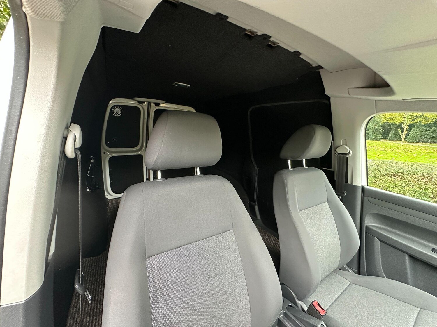 Used Volkswagen Caddy 2015 for sale - 76214077: Photo 40