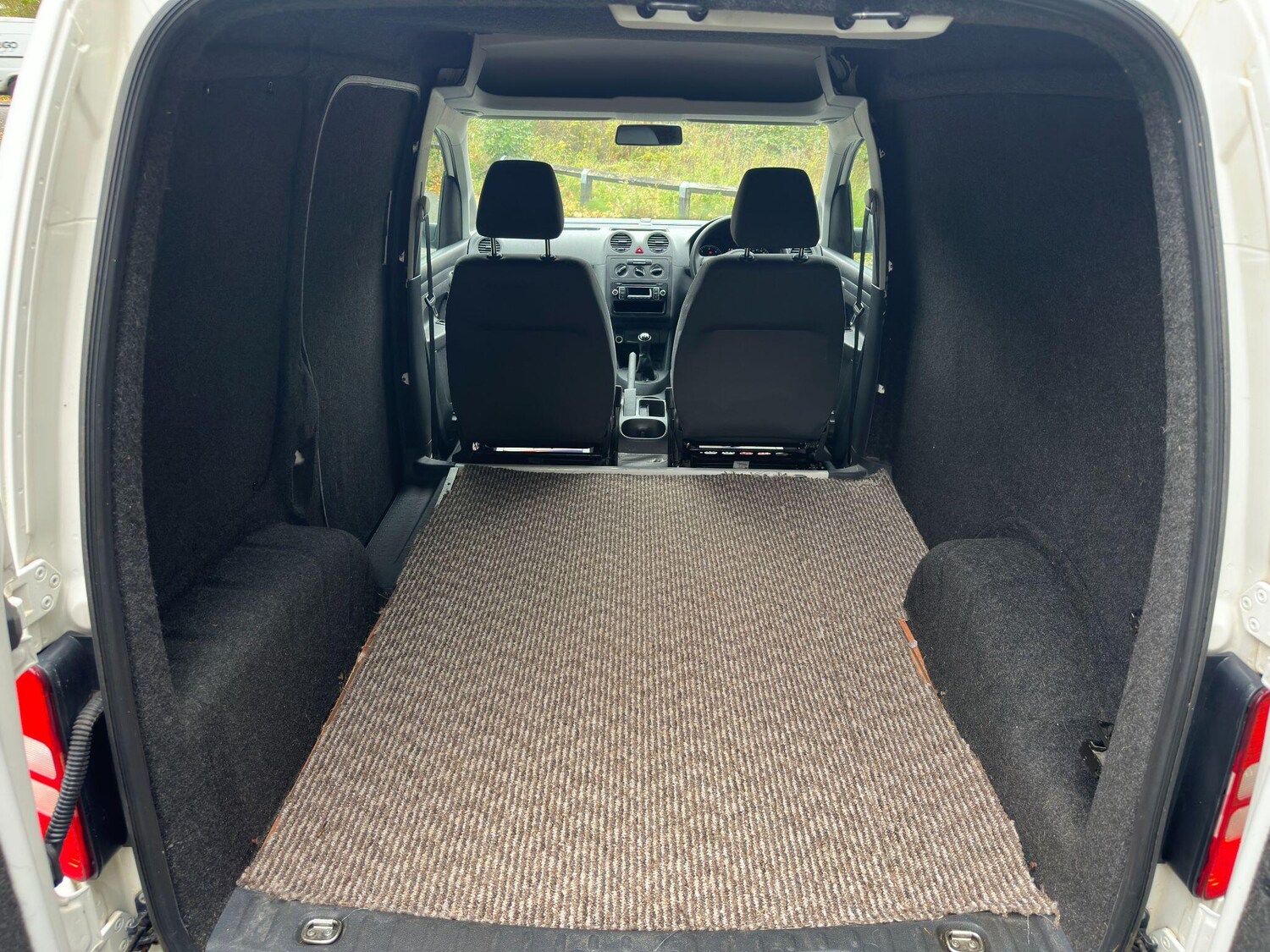 Used Volkswagen Caddy 2015 for sale - 76214077: Photo 42