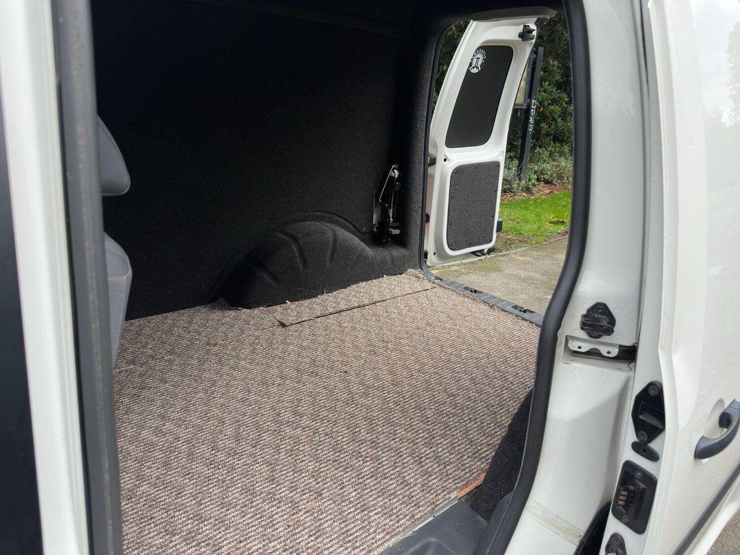 Used Volkswagen Caddy 2015 for sale - 76214077: Photo 44