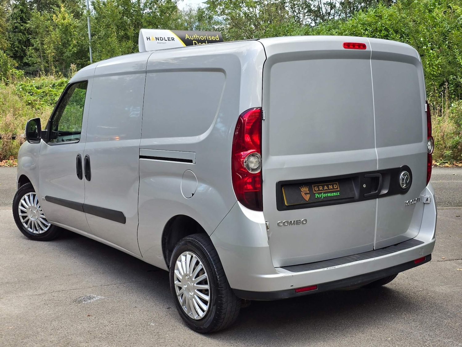 Used Vauxhall Combo for sale - 77925942: Photo 4