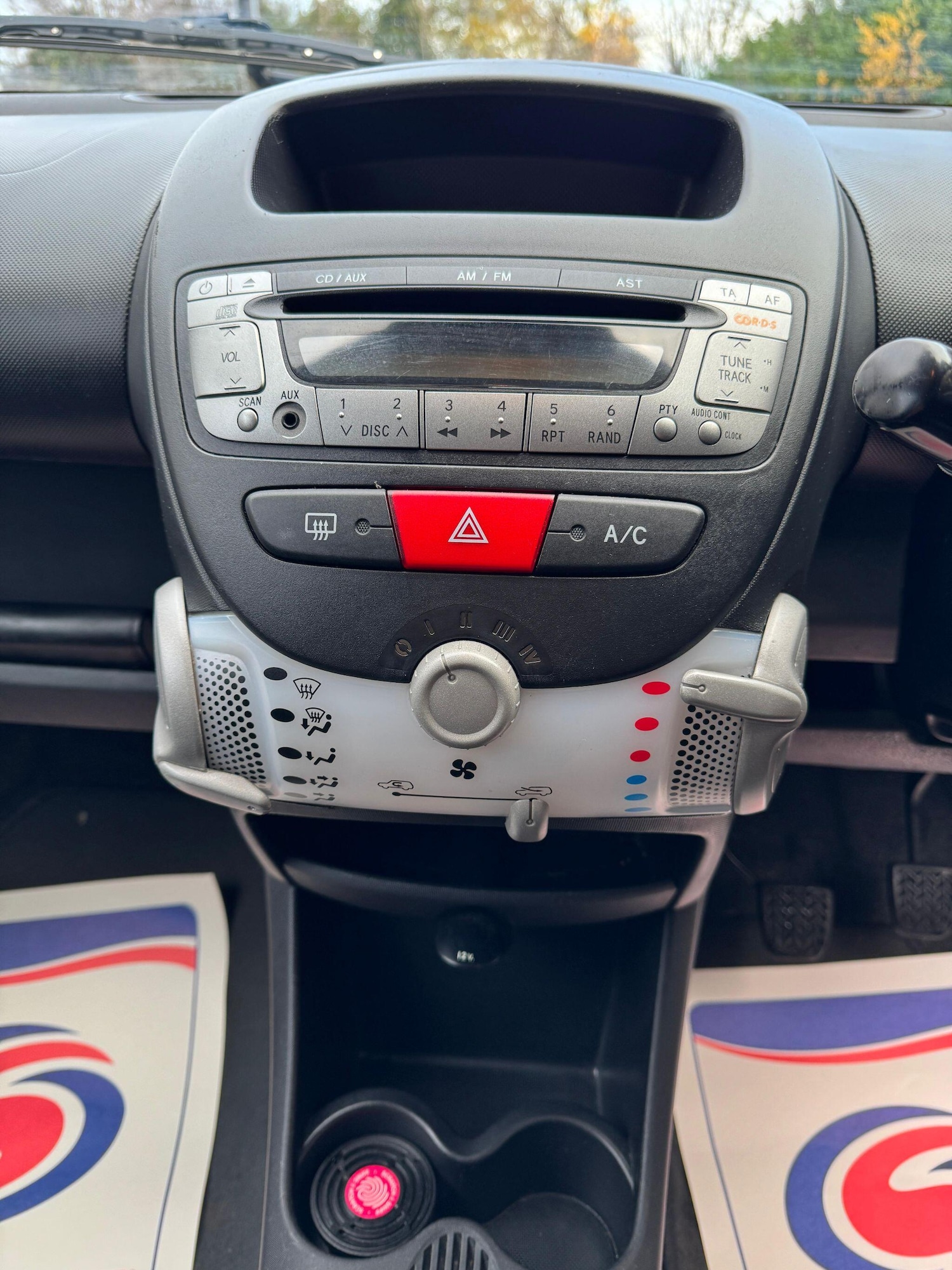 Used Toyota AYGO 2012 for sale - 76850089: Photo 12