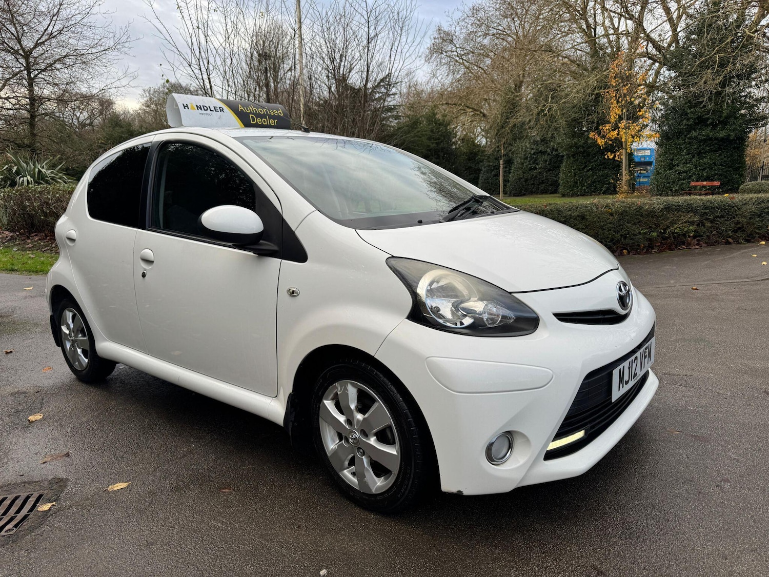 Used Toyota AYGO 2012 for sale - 76850089: Photo 2