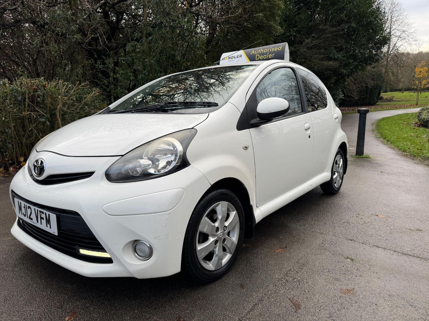 Used Toyota AYGO 2012 for sale - 76850089: Photo 6