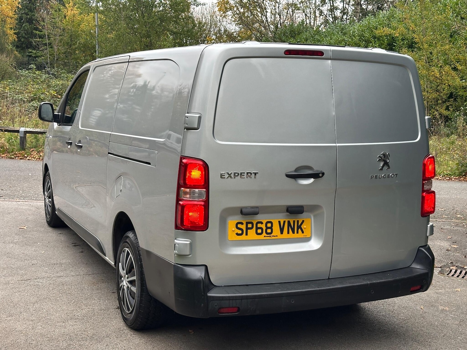 Used Peugeot Expert 2018 for sale - 76122752: Photo 28