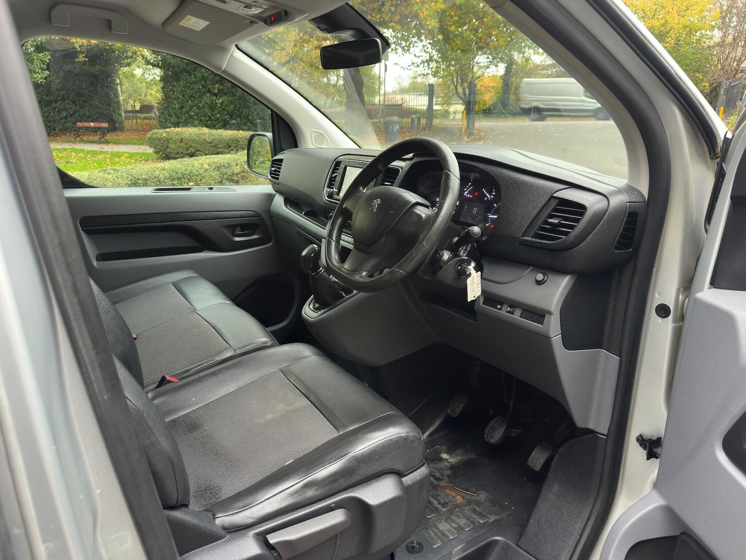 Used Peugeot Expert 2018 for sale - 76122752: Photo 39