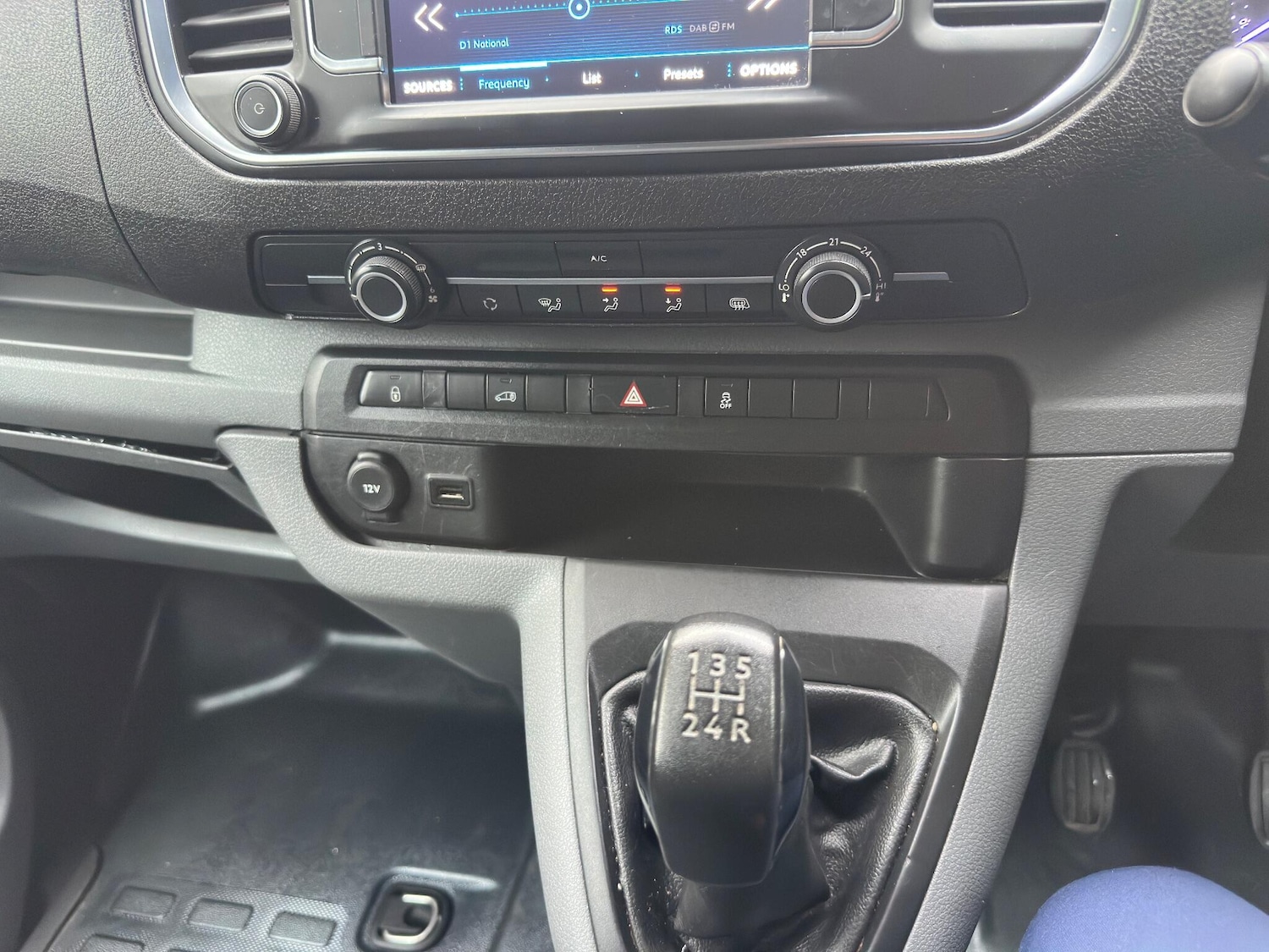 Used Peugeot Expert 2018 for sale - 76122752: Photo 46