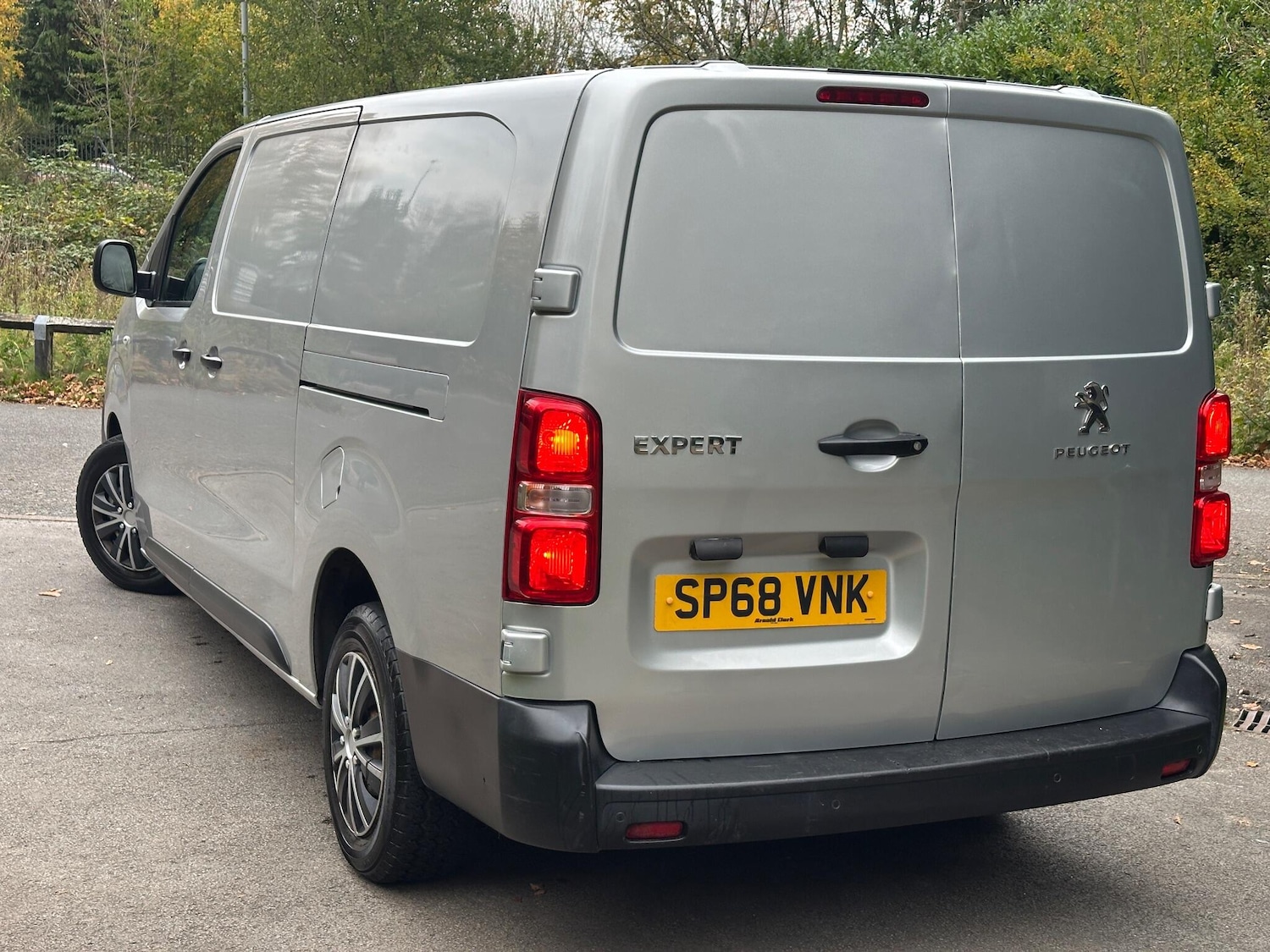 Used Peugeot Expert 2018 for sale - 76122752: Photo 8