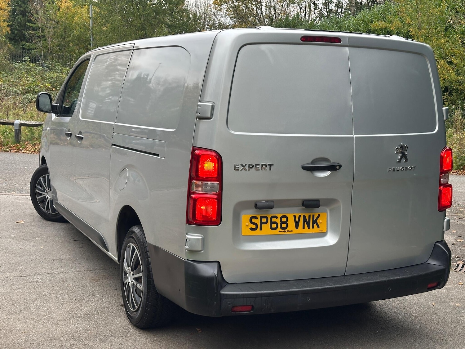 Used Peugeot Expert 2018 for sale - 76122752: Photo 9