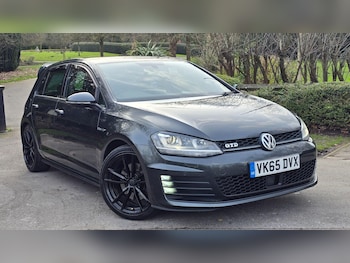 Used Volkswagen Golf 2015 for sale - 77559507: Photo