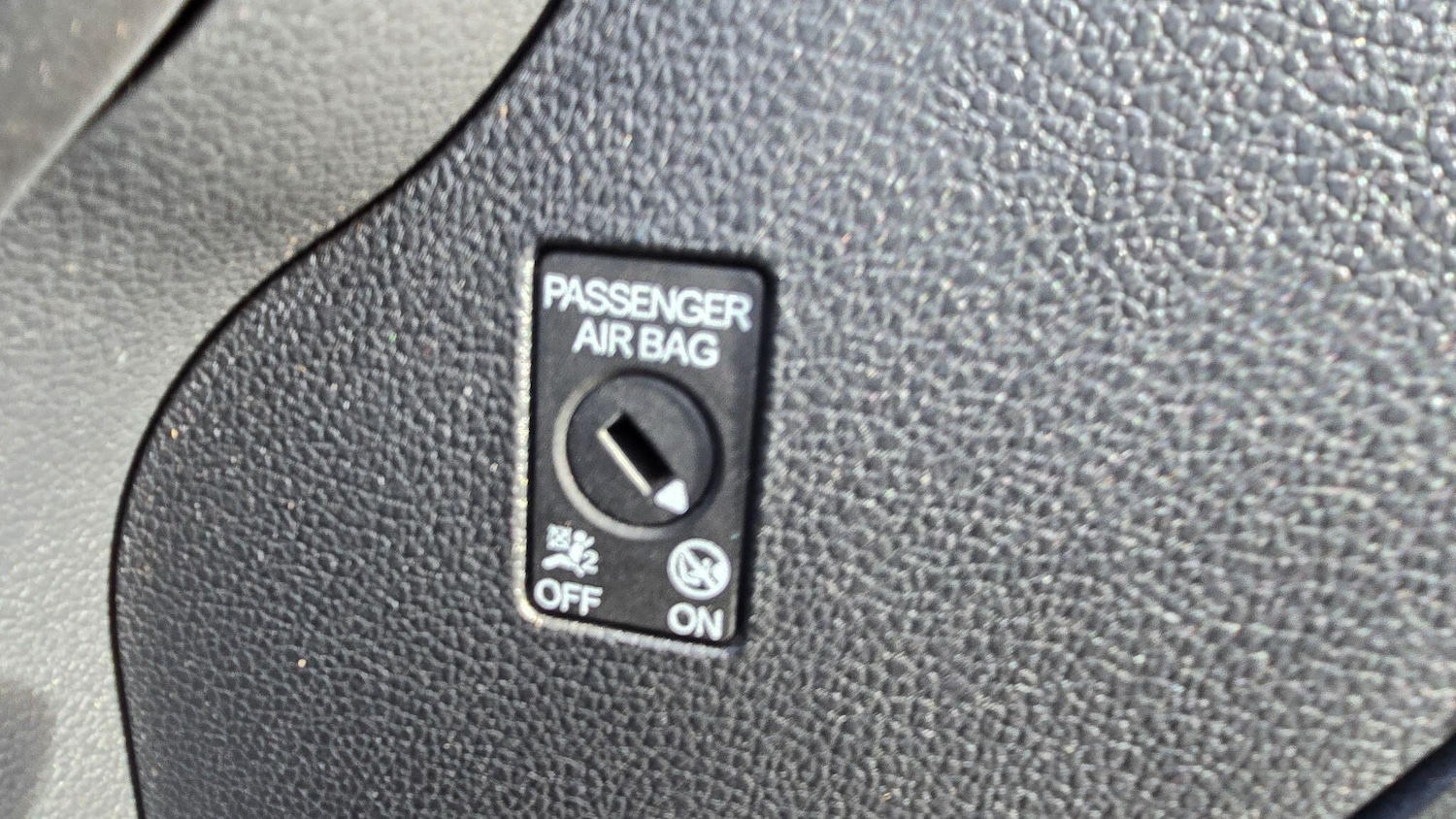 Used Volkswagen Golf 2015 for sale - 77559507: Photo 25