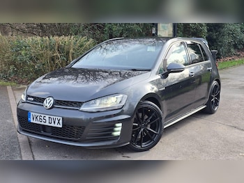 Used Volkswagen Golf 2015 for sale - 77559507: Photo