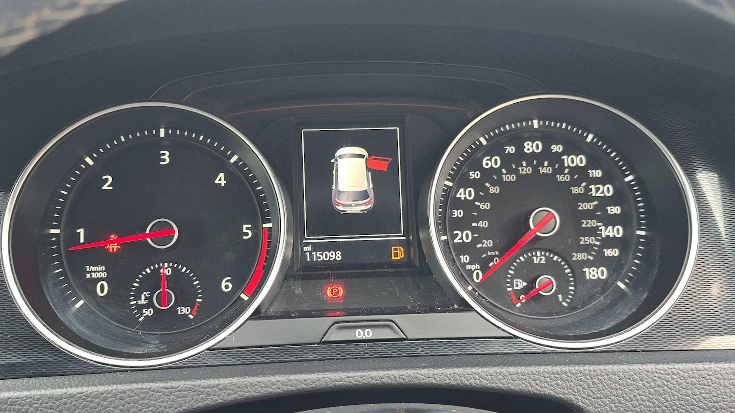 Used Volkswagen Golf 2015 for sale - 77559507: Photo 41