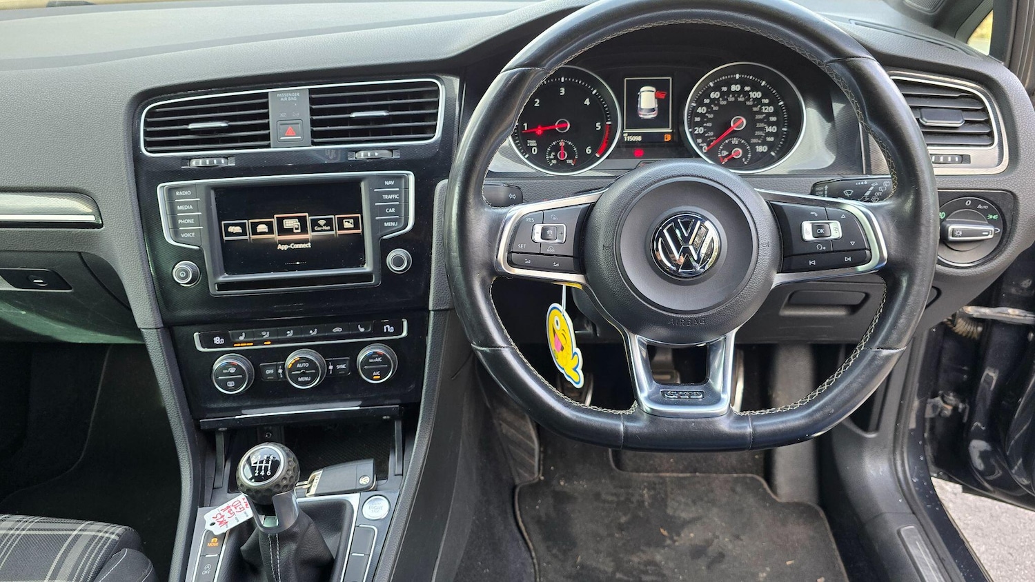 Used Volkswagen Golf 2015 for sale - 77559507: Photo 42