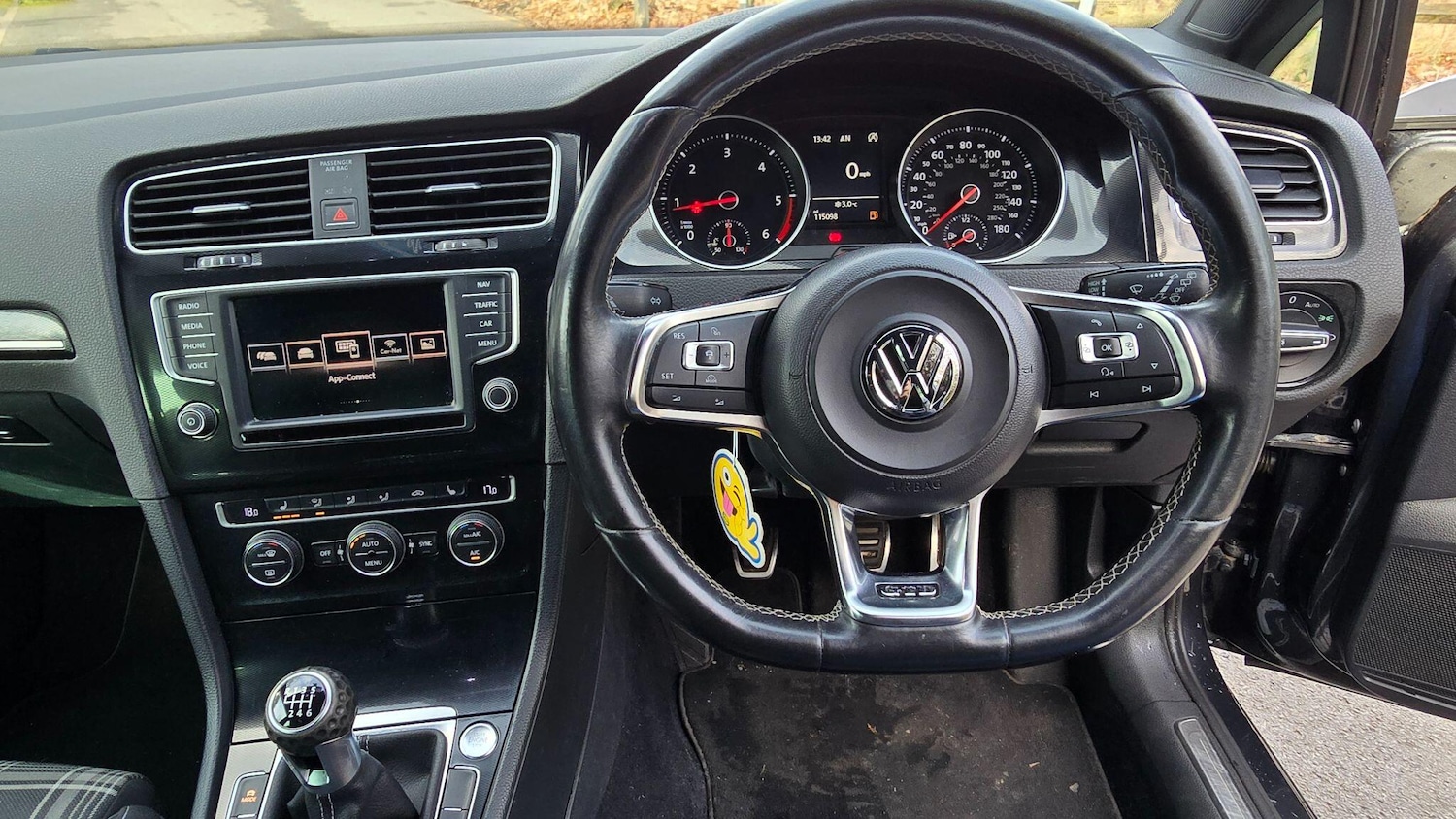 Used Volkswagen Golf 2015 for sale - 77559507: Photo 43