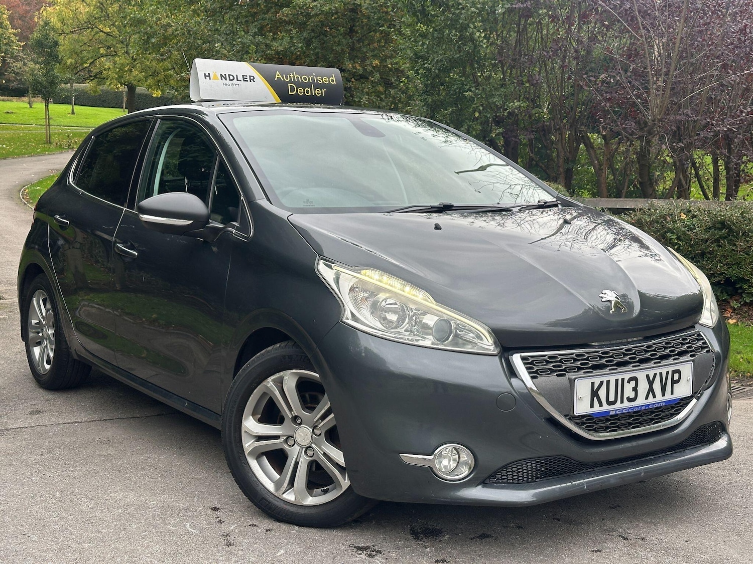 Used Peugeot 208 2013 for sale - 76094217: Photo 2