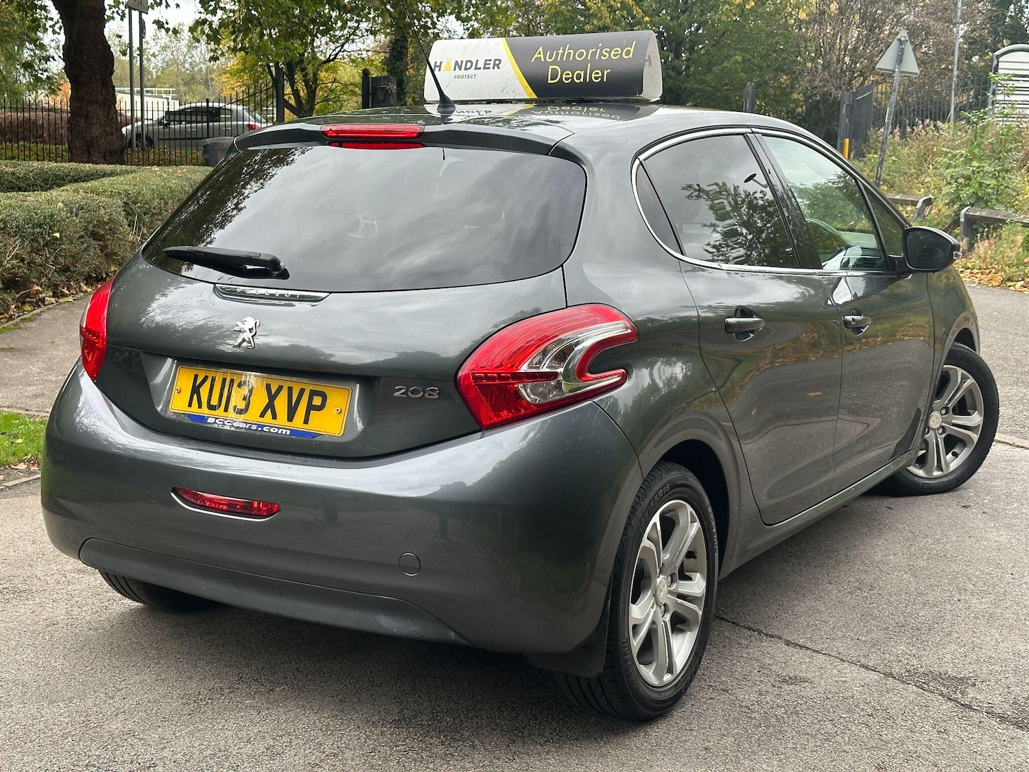 Used Peugeot 208 2013 for sale - 76094217: Photo 5