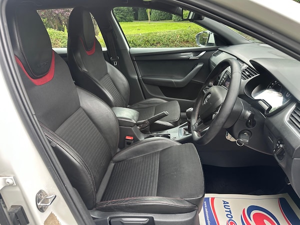 Used Skoda Octavia 2015 for sale - 74553822: Photo 33