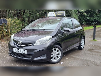 Used Toyota Yaris 2013 for sale - 79316633: Photo
