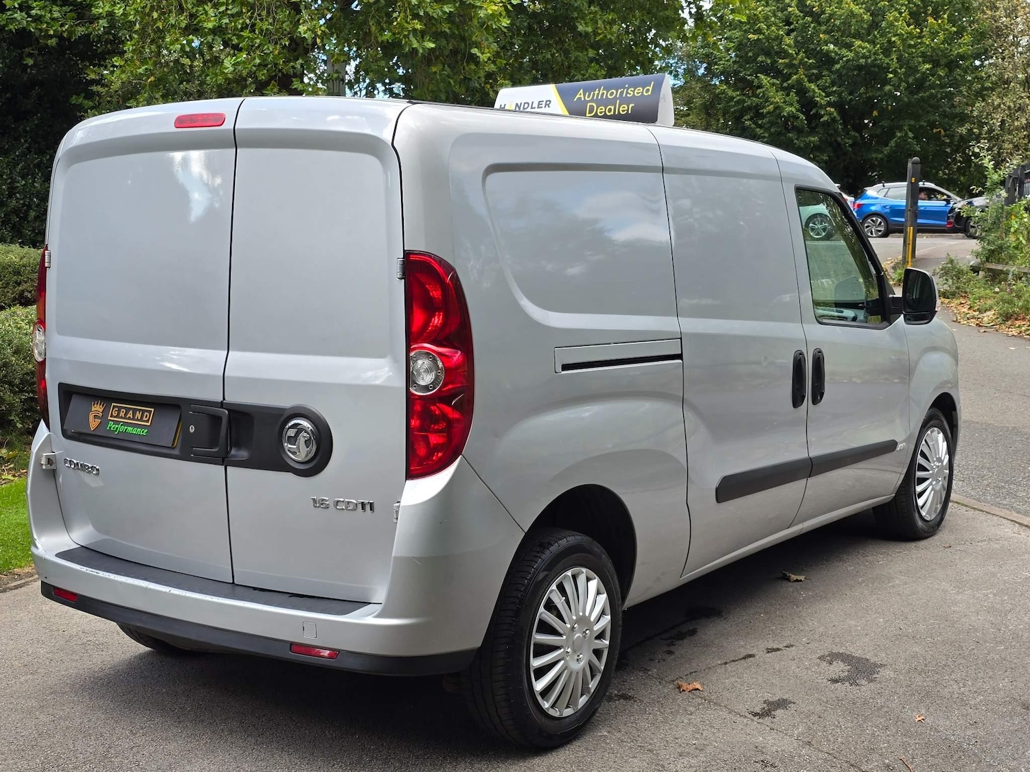 Used Vauxhall Combo 2016 for sale - 72605392: Photo 11