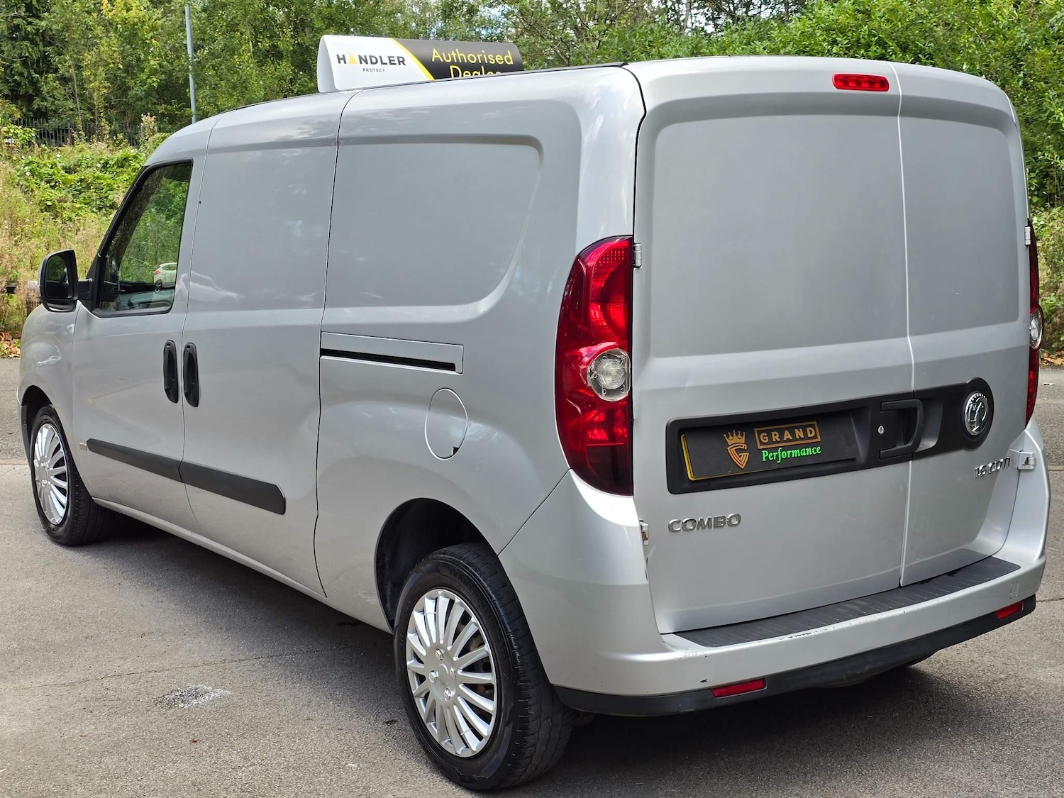 Used Vauxhall Combo 2016 for sale - 72605392: Photo 12