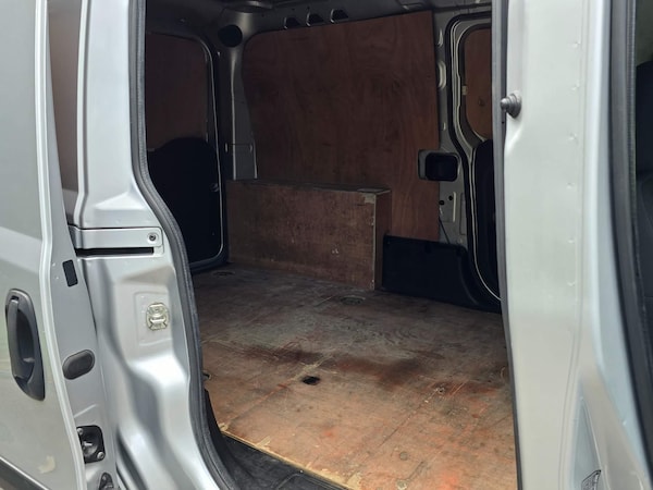 Used Vauxhall Combo 2016 for sale - 72605392: Photo 19