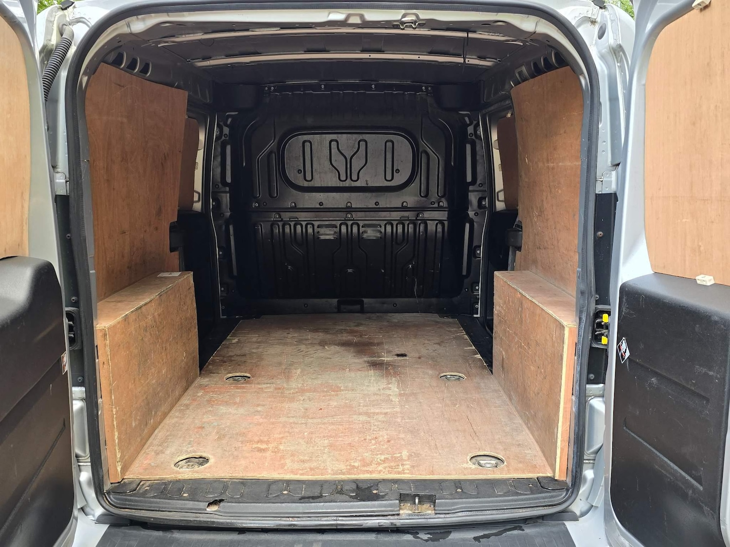 Used Vauxhall Combo 2016 for sale - 72605392: Photo 21